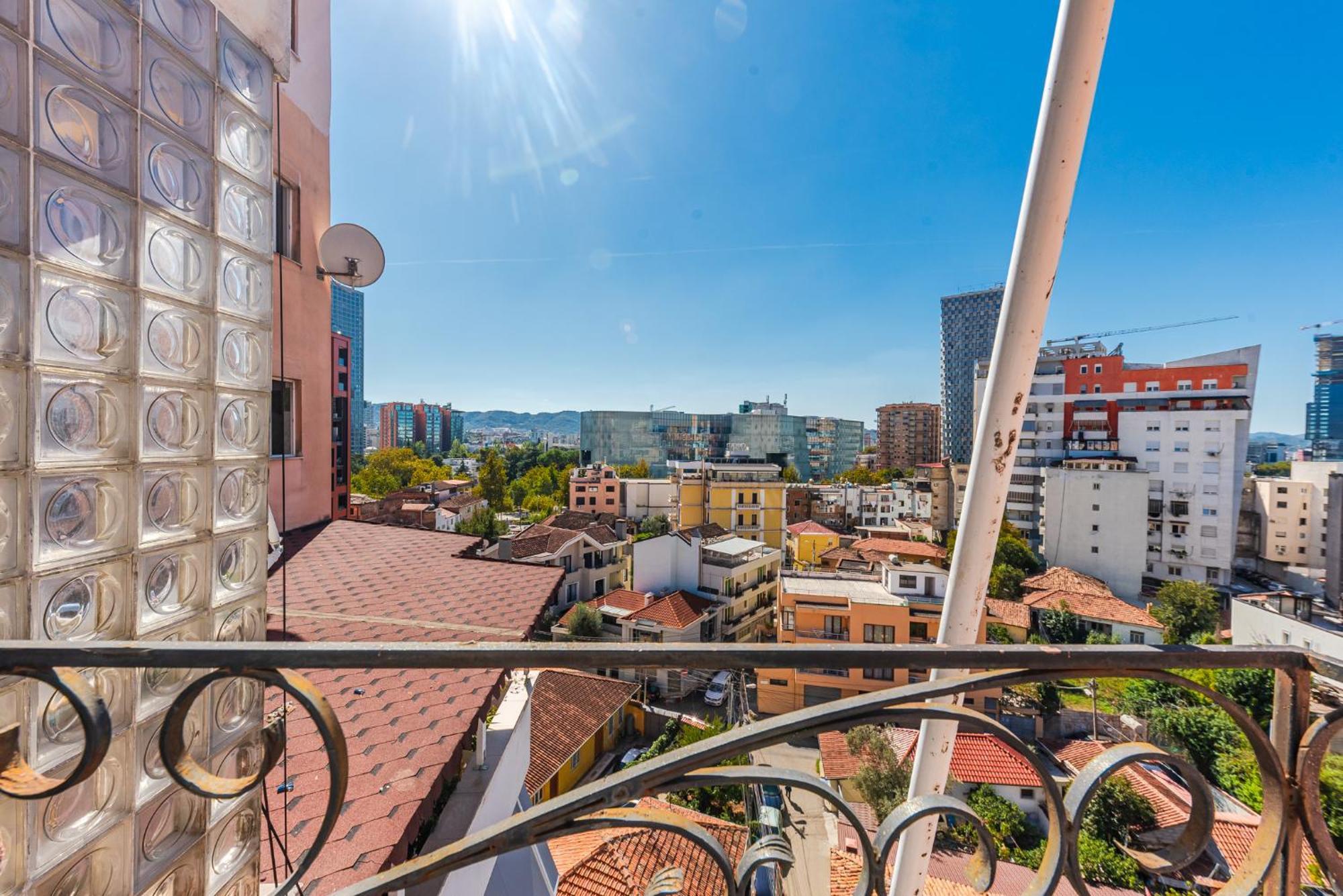 Atelier Apartments By Kondo Stays Тирана Екстериор снимка