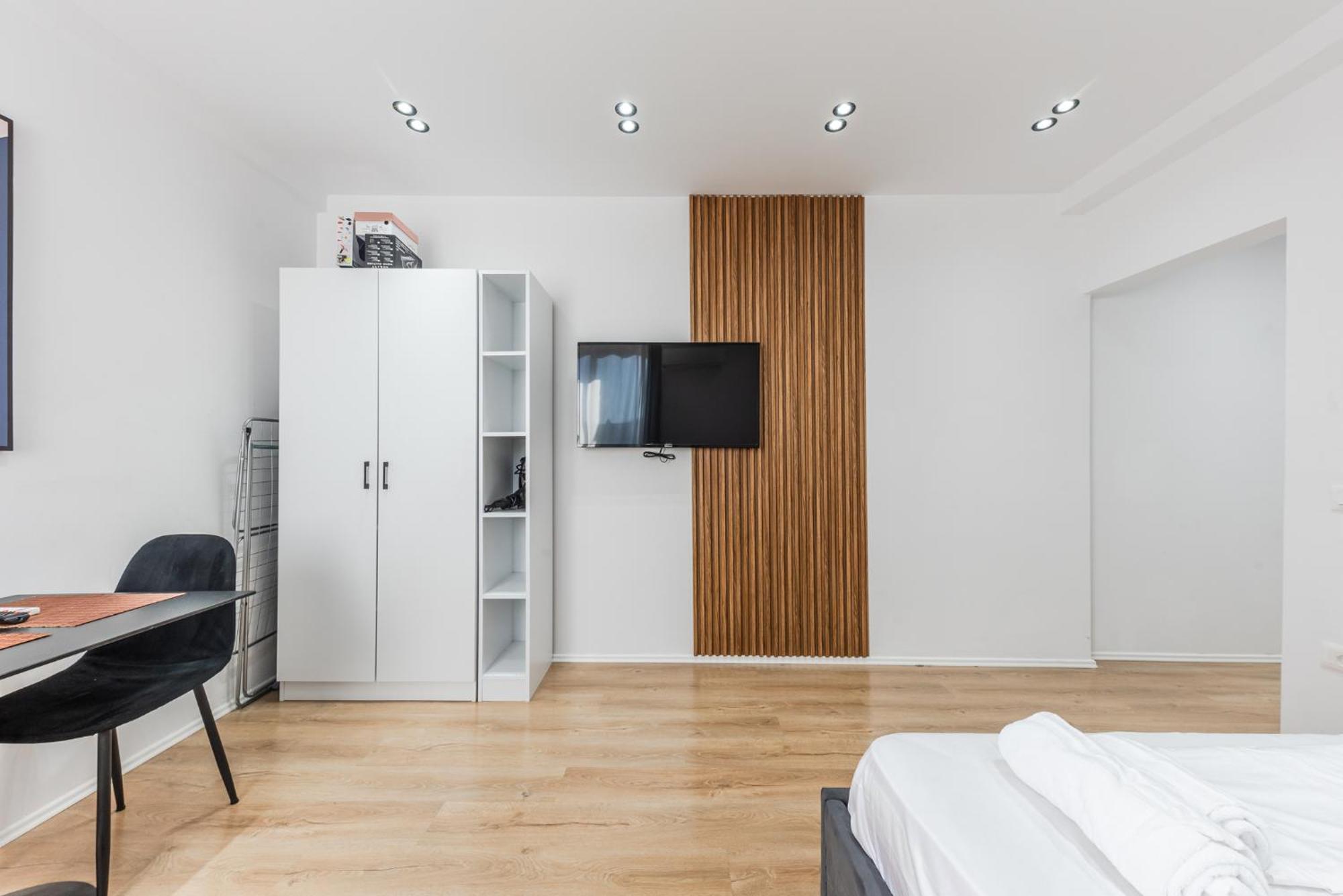 Atelier Apartments By Kondo Stays Тирана Екстериор снимка