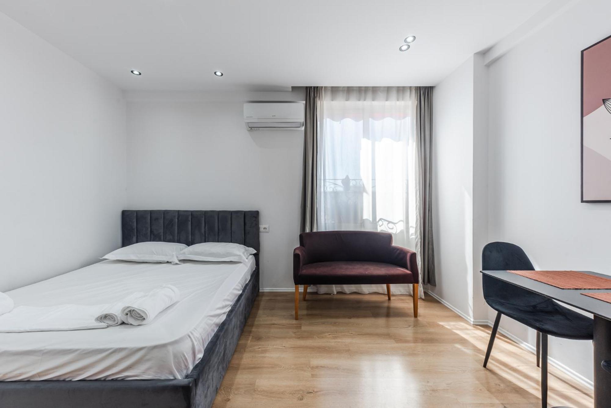 Atelier Apartments By Kondo Stays Тирана Екстериор снимка