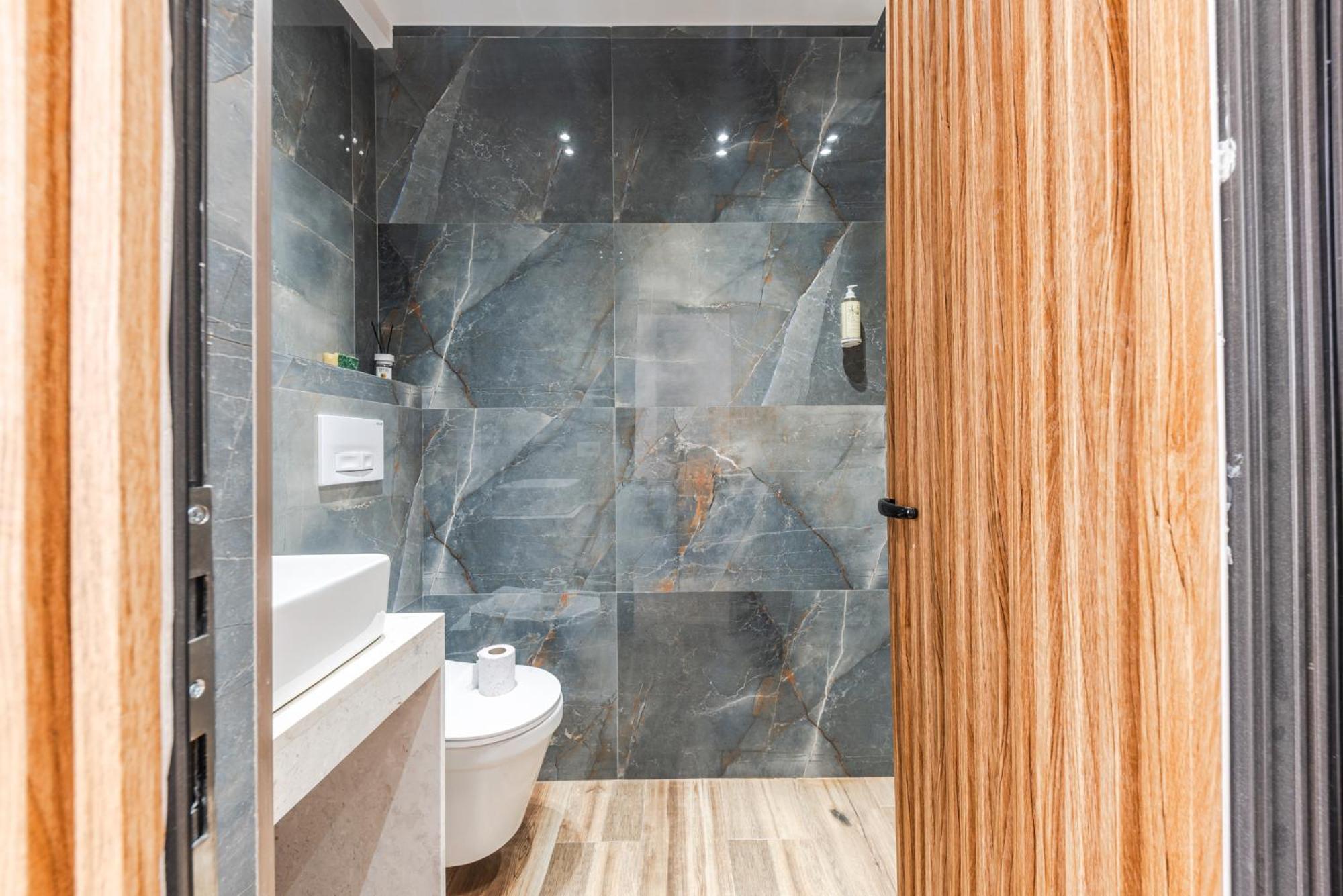 Atelier Apartments By Kondo Stays Тирана Екстериор снимка
